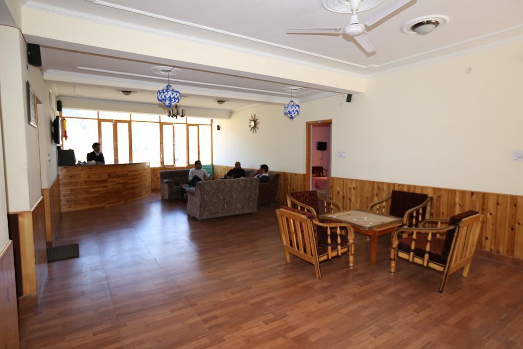 מנאלי Hotel Ridge View מראה חיצוני תמונה