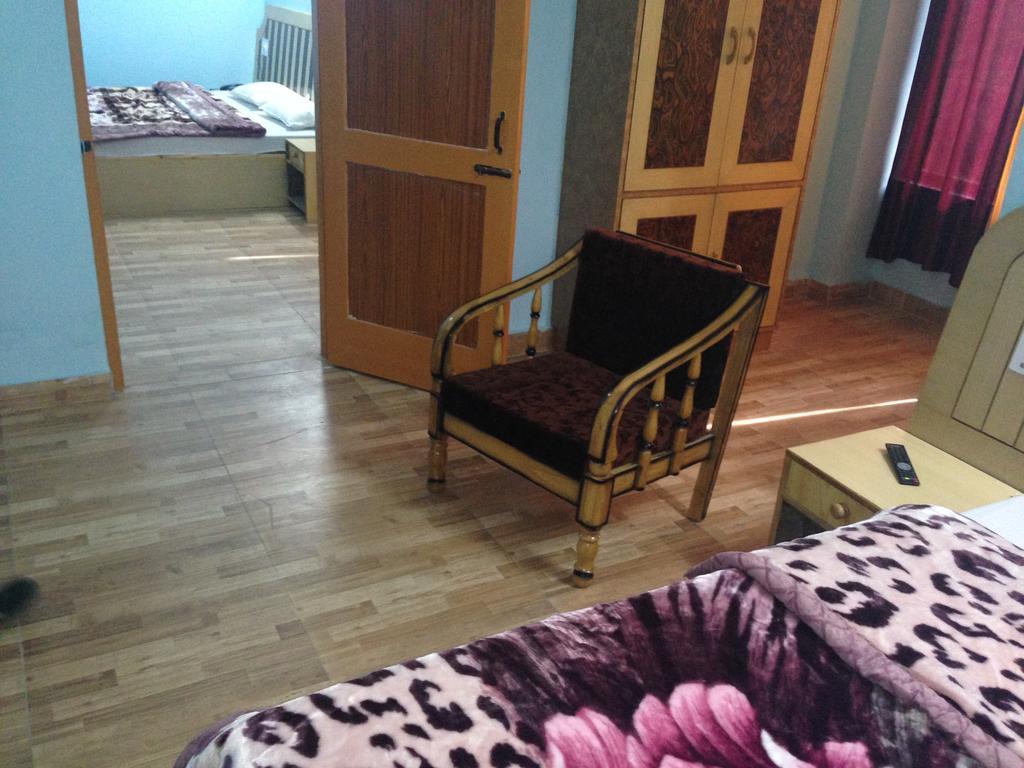 מנאלי Hotel Ridge View חדר תמונה